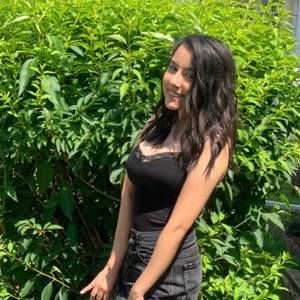 Meet your Posher, Neida